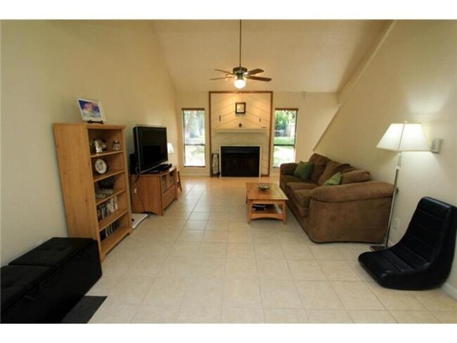 8113 Baywood Dr in Austin, TX - Building Photo - Building Photo