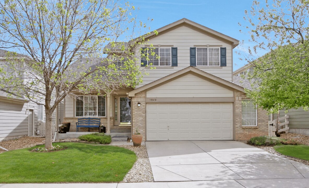 13618 Parkview Pl in Broomfield, CO - Foto de edificio