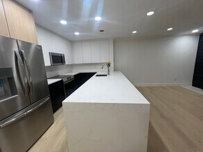 910 W Hallam St in Aspen, CO - Building Photo - Building Photo