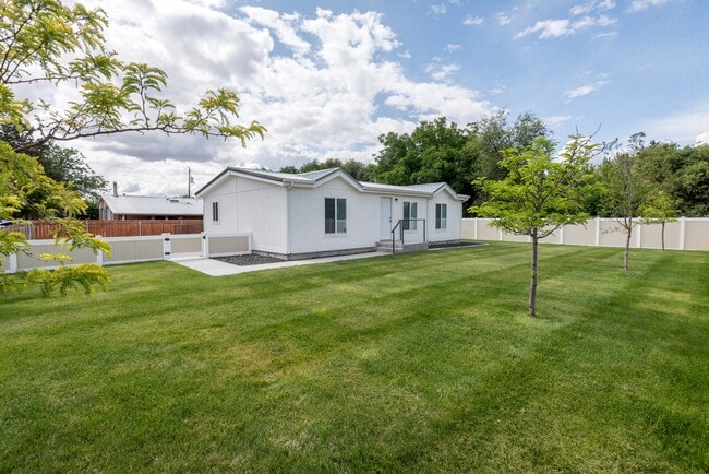 property at 103 W 1st St