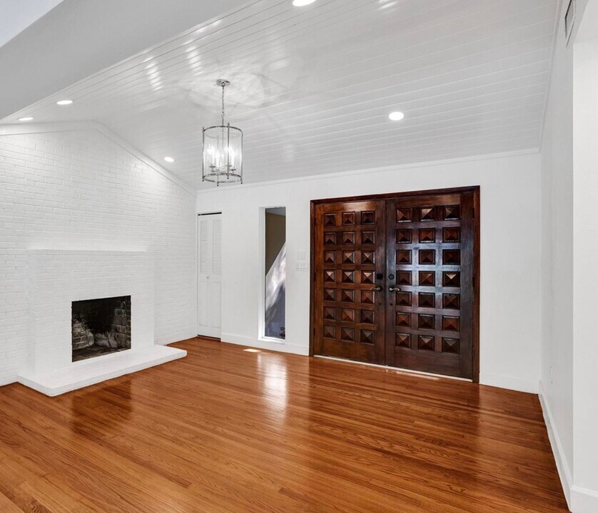 20 NW 101st St in Miami Shores, FL - Building Photo