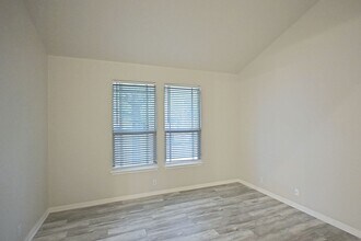 934 Avery Pkwy in New Braunfels, TX - Building Photo - Building Photo