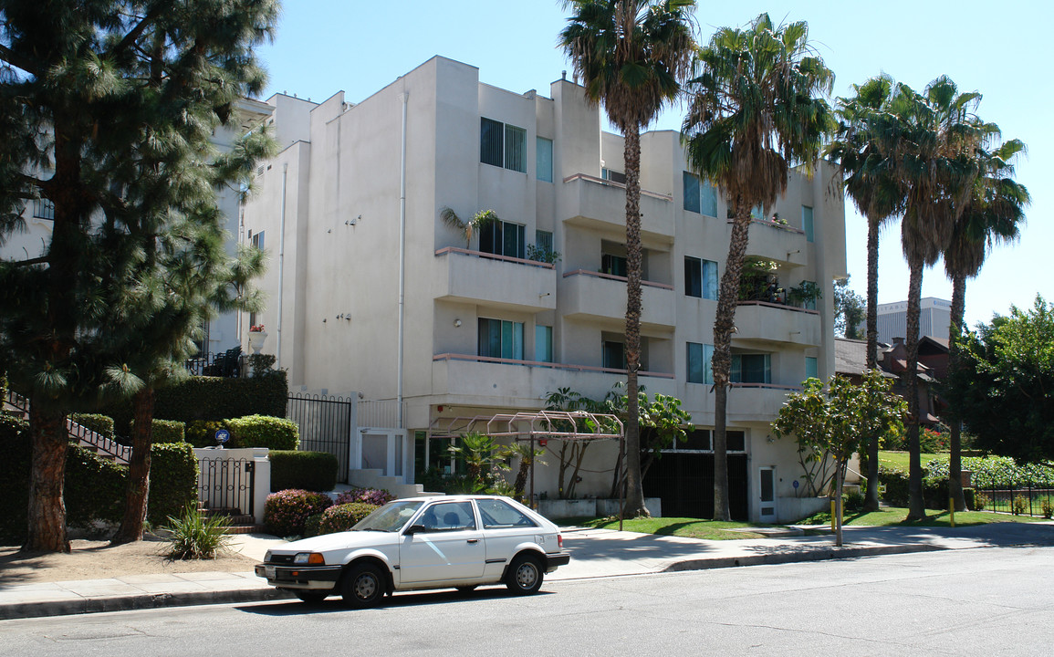 Residential Condominiums in Los Angeles, CA - Building Photo