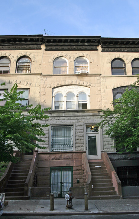 562 West 161st St in New York, NY - Building Photo