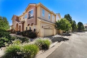 10096 Bluffmont Ln in Lone Tree, CO - Foto de edificio - Building Photo