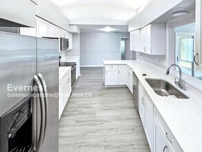 8321 Brandeis Cir E in Sarasota, FL - Building Photo - Building Photo