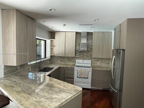 4165 Poinciana Ave in Miami, FL - Building Photo - Building Photo