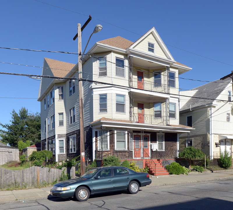 271-273 Ashley Blvd in New Bedford, MA - Building Photo