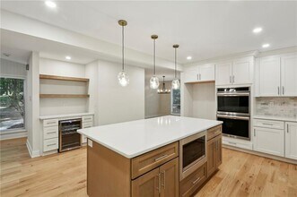 545 Woodman Pl in Roswell, GA - Building Photo - Building Photo