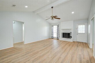 23415 Verngate Dr in Spring, TX - Building Photo - Building Photo