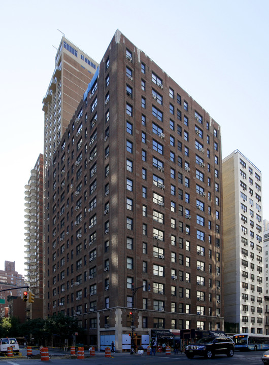 Stonehenge 58 in New York, NY - Foto de edificio