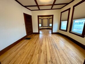 40 Silver St, Unit 1 in Waterville, ME - Building Photo - Building Photo