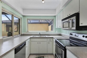 3638 Glen Oaks Manor Dr in Sarasota, FL - Building Photo - Building Photo