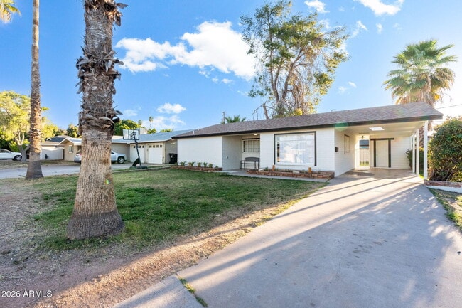 property at 4129 N 35th Way