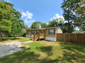 5414 Five Oaks Dr in Spring, TX - Building Photo
