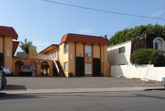 Villas Del Mar in Imperial Beach, CA - Building Photo - Building Photo