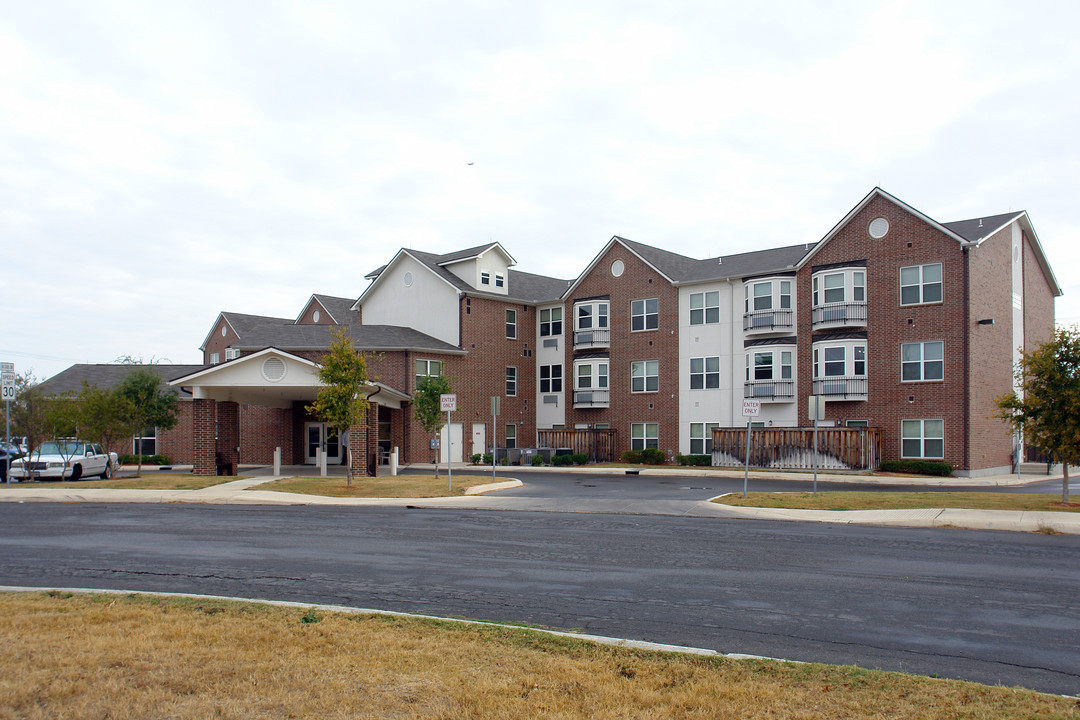 Newell Retirement Apartments in San Antonio, TX - Building Photo