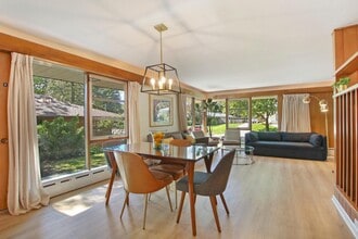 435 Lynn Terrace in Waukegan, IL - Building Photo - Building Photo