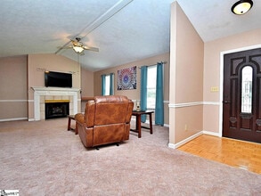 713 Lindal Ct in Piedmont, SC - Building Photo - Building Photo