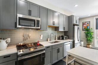 1028 Bladensburg Rd NE in Washington, DC - Foto de edificio - Building Photo