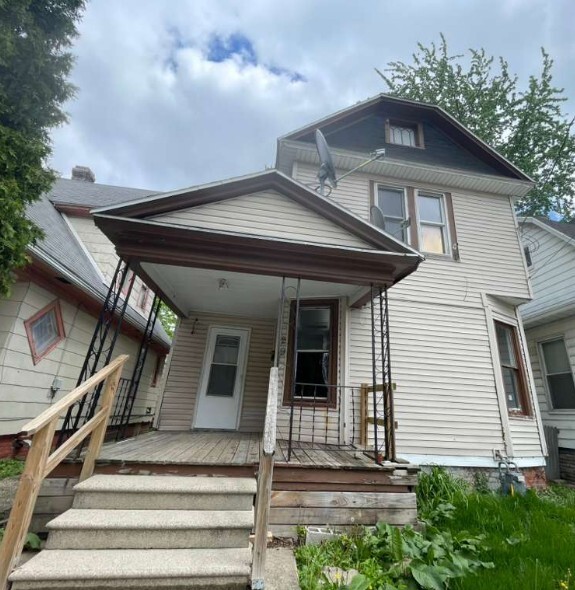 property at 29 Garfield Pl