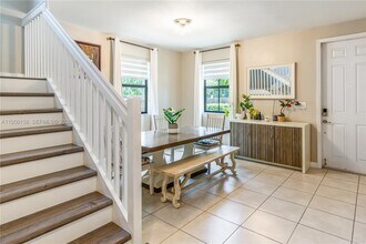 724 SE 37th Ave in Homestead, FL - Building Photo - Building Photo