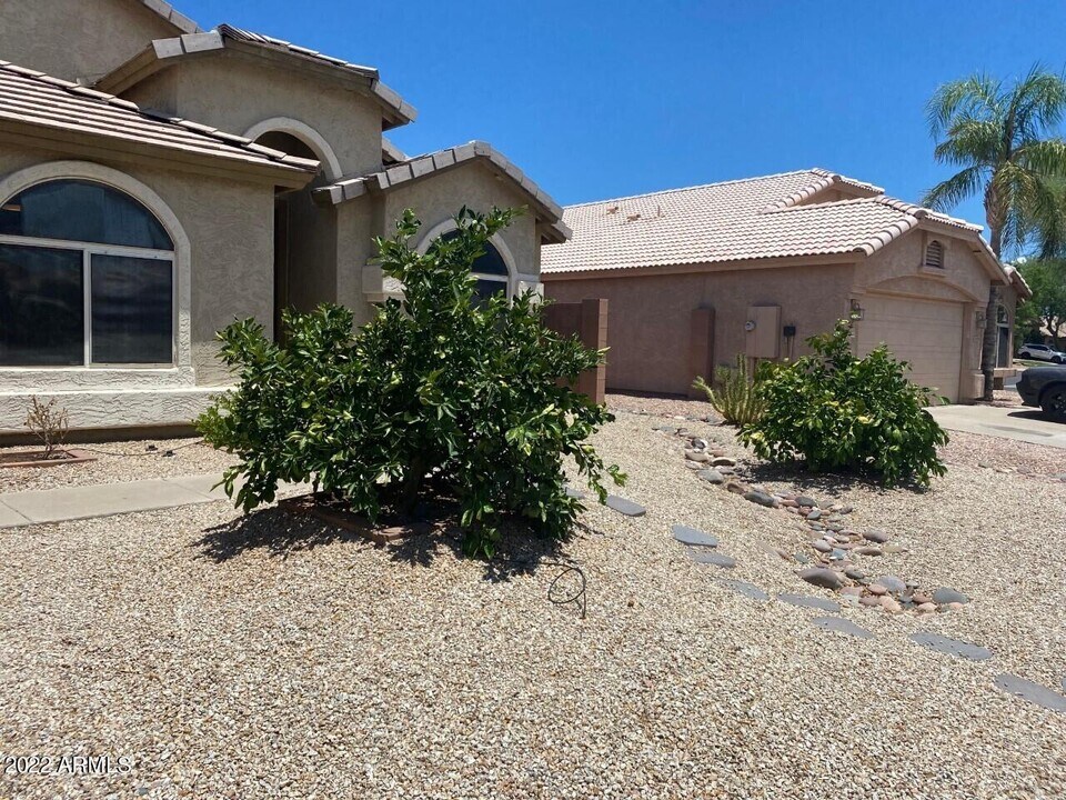 4234 E Redwood Ln in Phoenix, AZ - Building Photo