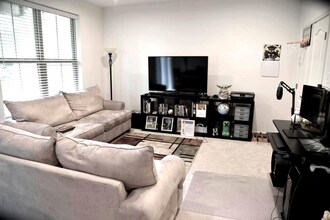 7912 Marietta Dr in Severn, MD - Foto de edificio - Building Photo