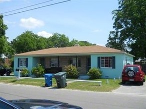 4902-4924 Schmidt St in Fayetteville, NC - Building Photo - Building Photo