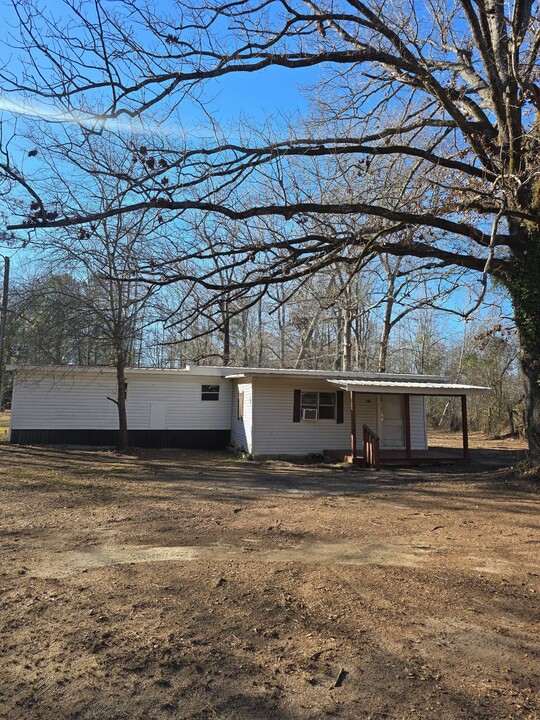 3165 Henderson Grove Rd in Sandersville, GA - Building Photo