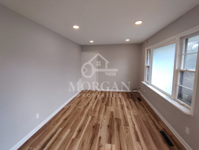 815 S Main St, Unit B in New Castle, IN - Foto de edificio - Building Photo