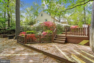 3433 Executive Ave in Falls Church, VA - Building Photo - Building Photo
