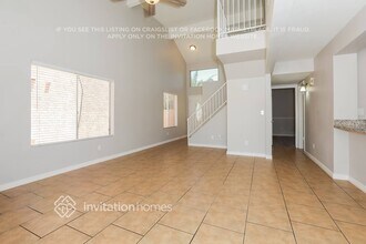 6722 W Kings Ave in Peoria, AZ - Foto de edificio - Building Photo