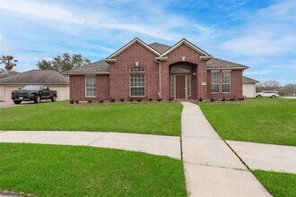 3305 Edgewater Bend Ct in Pearland, TX - Foto de edificio - Building Photo