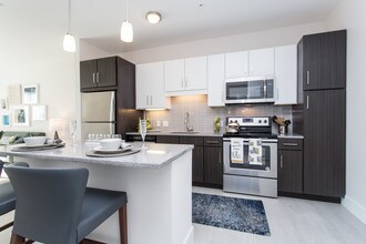 Bell Shrewsbury in Shrewsbury, MA - Building Photo - Interior Photo