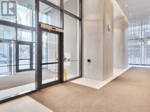 55 Cooper St in Toronto, ON - Building Photo - Building Photo