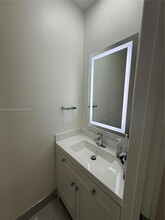 11128 W 32nd Ln, Unit 0 in Hialeah, FL - Building Photo - Building Photo