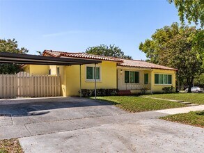 630 SW 25th Rd in Miami, FL - Building Photo - Building Photo
