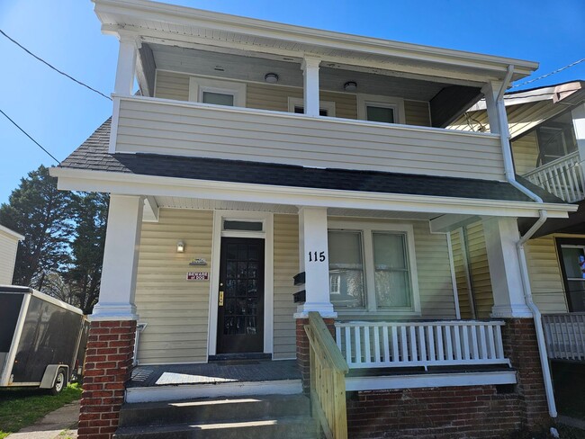 property at 115 E 39th St