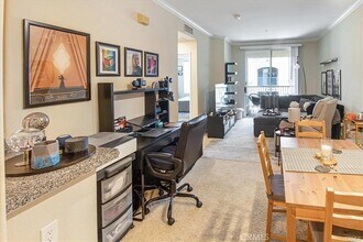 3311 Watermarke Pl in Irvine, CA - Foto de edificio - Building Photo