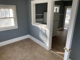 510 N Olive St in Abilene, KS - Building Photo