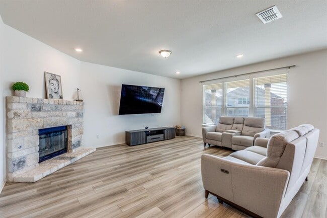 4638 Teverola Dr in Round Rock, TX - Building Photo - Building Photo