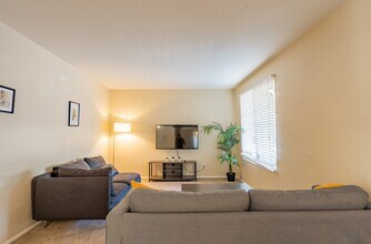 1047 E Alameda Dr in Tempe, AZ - Building Photo - Building Photo