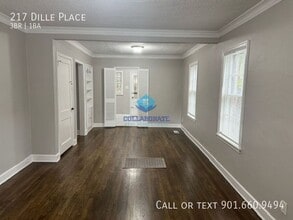 217 Dille Pl in Memphis, TN - Building Photo - Building Photo
