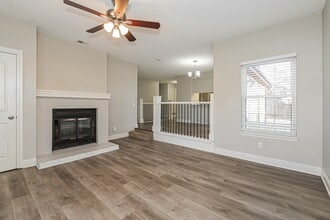 17704 E Bellewood Dr, Unit 1621-D in Aurora, CO - Foto de edificio - Building Photo