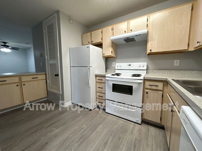 property at 1216 S 2nd St