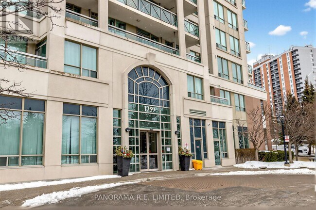 1359 Rathburn Rd E in Mississauga, ON - Building Photo - Building Photo