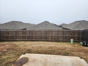 4617 Emerald Knoll Rd in Oklahoma City, OK - Building Photo - Building Photo