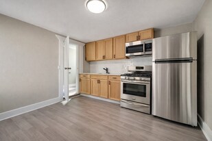 1218 S 15th Dr, Unit 2 in Phoenix, AZ - Building Photo