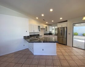 1825 Linton Hill Ln in Las Vegas, NV - Building Photo - Building Photo